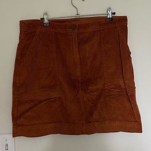 Unworn GAP rust colored corduroy skirt